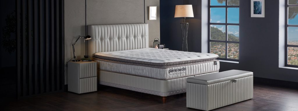 بيير كاردان سرير بيير كاردان متجر مانيسا صاليحلي