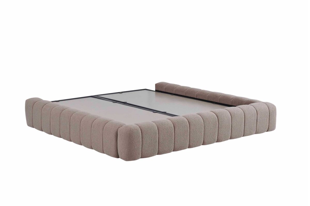 Woollia Baza - Image 1